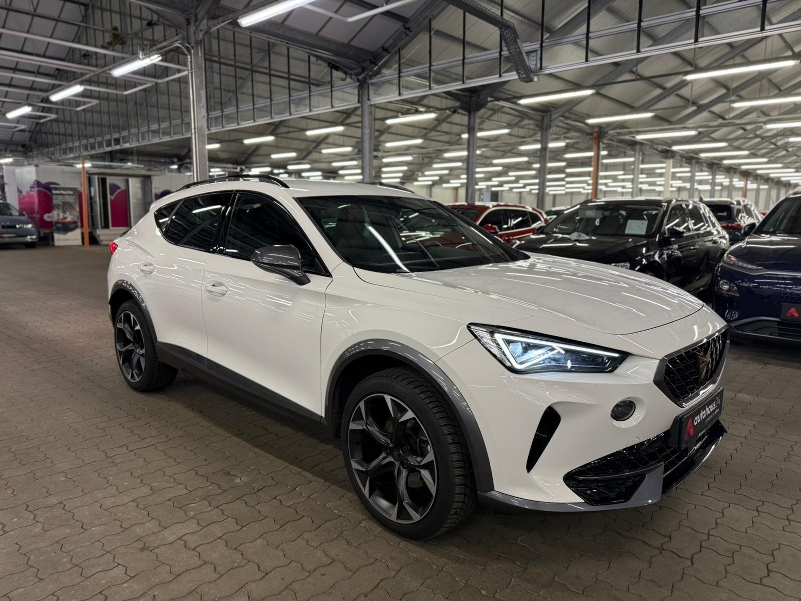 CUPRA Formentor SUV / Crossover / Geländewagen CUPRA Formentor 2.0 TSI 140kW 4Drive DSG Sports Utility Vehicle #1