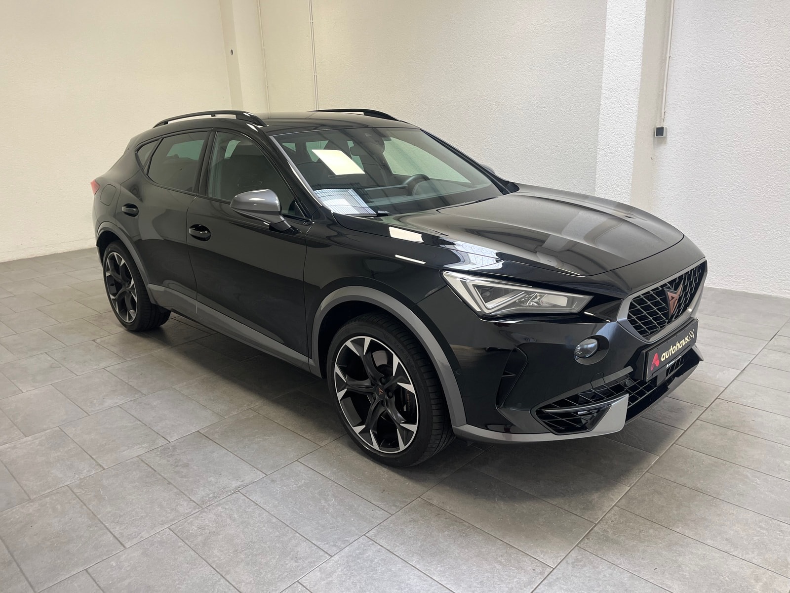CUPRA Formentor SUV / Crossover / Geländewagen CUPRA Formentor 2.0 TSI 228kW VZ 4Drive DSG Sports Utility Vehicle #1