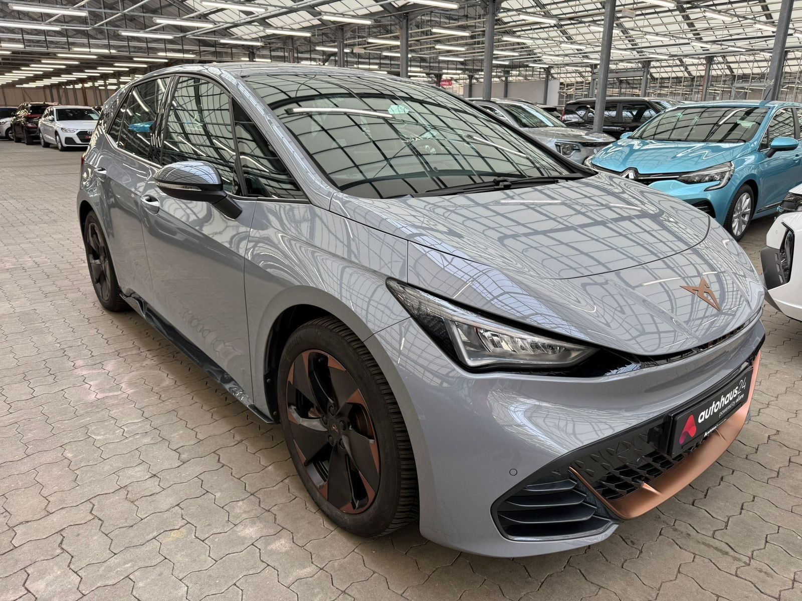 CUPRA Born Limousine CUPRA Born 58 kWh 170 kW Schräghecklimousine #1