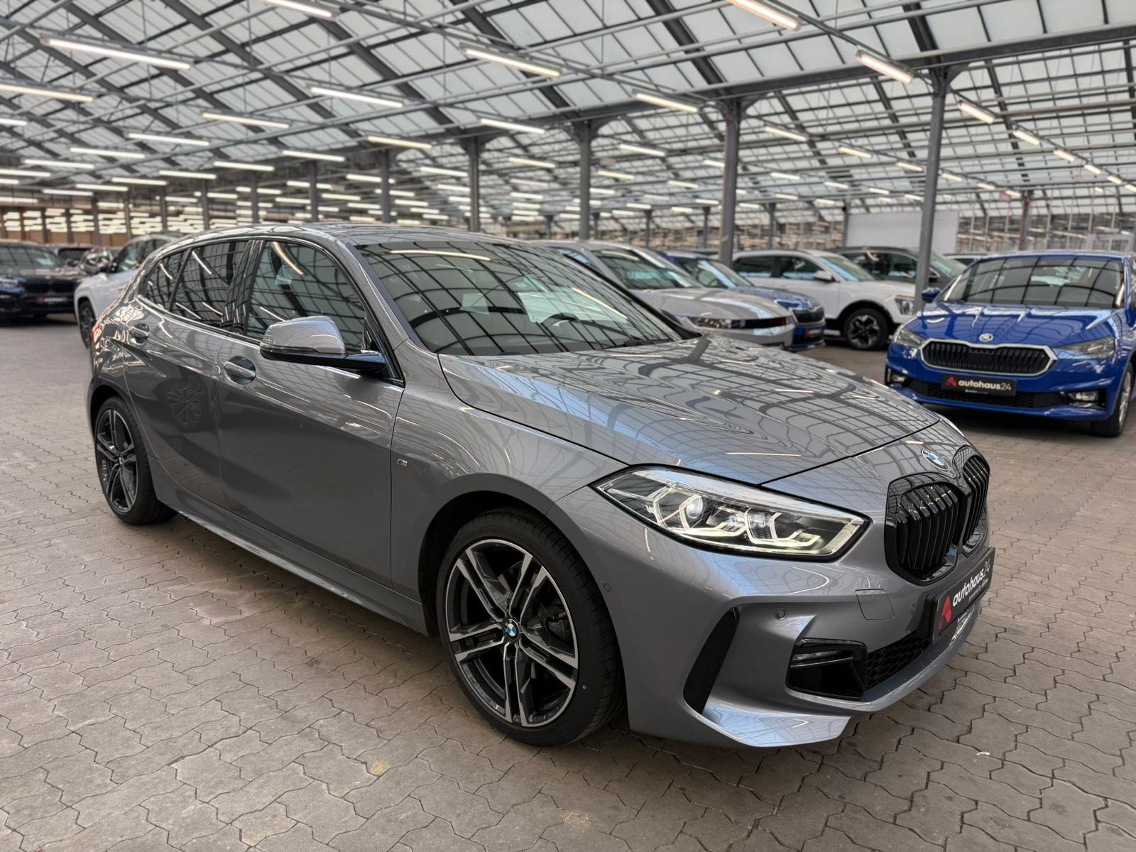 BMW 1er-Reihe Limousine BMW 1er-Reihe 118i M Sport Schräghecklimousine #1