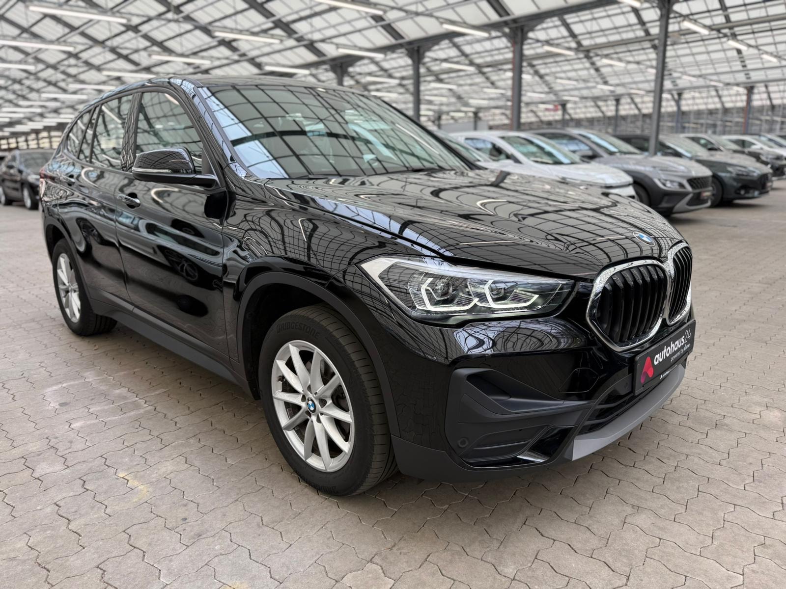 BMW X1 SUV / Crossover / Geländewagen BMW X1 sDrive18d Sports Utility Vehicle #1