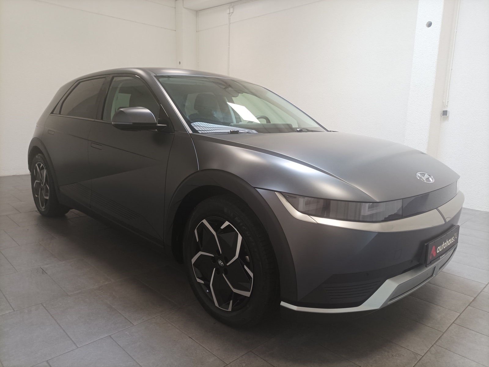 Hyundai IONIQ 5 Limousine HYUNDAI IONIQ 5 77,4 kWh Heckantrieb Sports Utility Vehicle #1