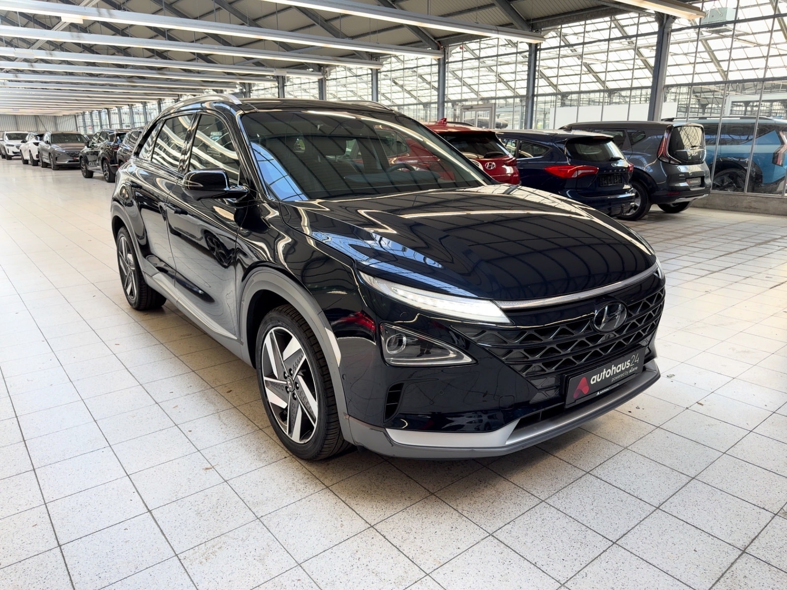 Hyundai Nexo SUV / Crossover / Geländewagen HYUNDAI Nexo Fuel Cell Sports Utility Vehicle #1