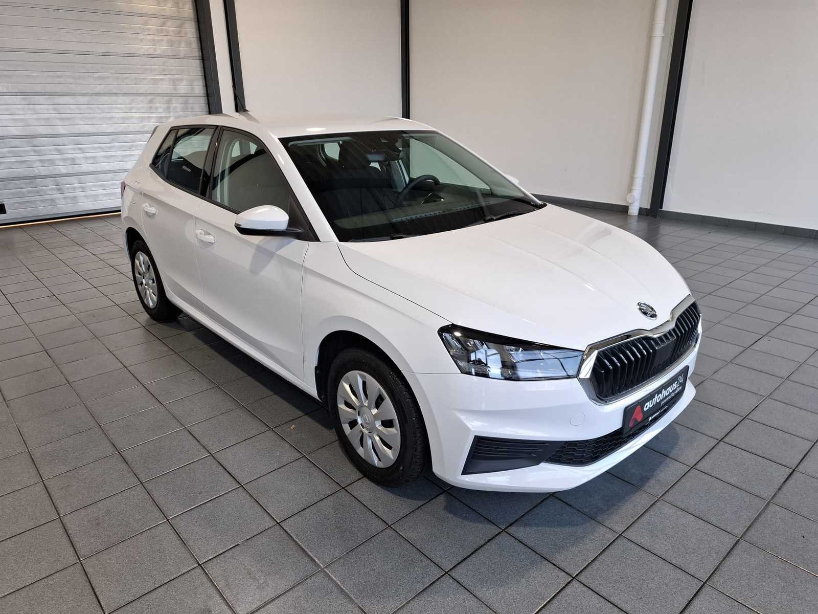 ŠKODA Fabia Limousine SKODA Fabia 1.0l MPI 48kW ACTIVE Schräghecklimousine #1