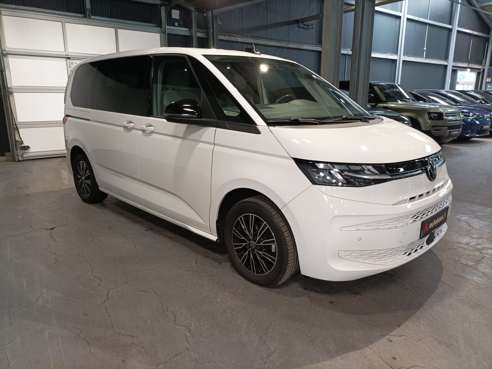 Volkswagen Multivan Kleinbus / Van VOLKSWAGEN Multivan 2,0 TDI SCR DSG Life Van #1