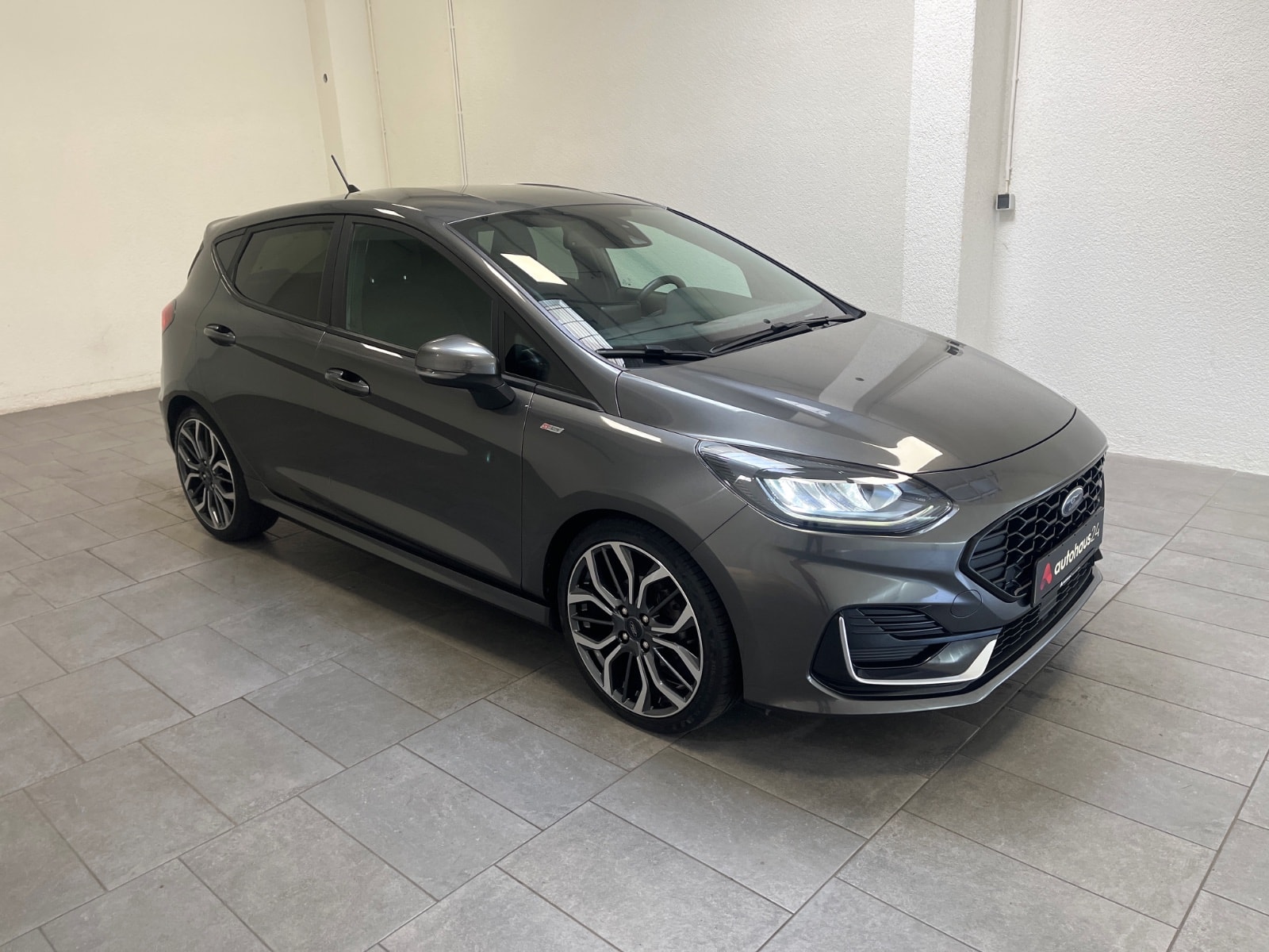 Ford Fiesta Limousine FORD Fiesta 1,0 EcoBoost Hybrid 92kW ST-Line Vig. AT Schräghecklimousine #1