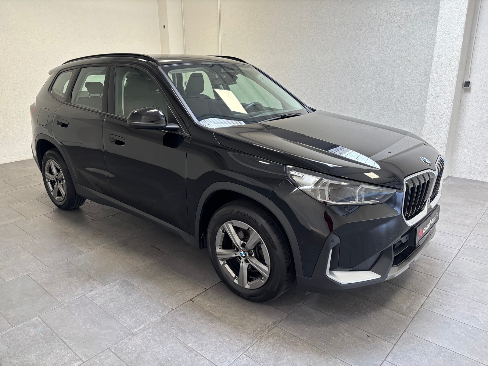 BMW X1 SUV / Crossover / Geländewagen BMW X1 sDrive18d Steptronic Sports Utility Vehicle #1