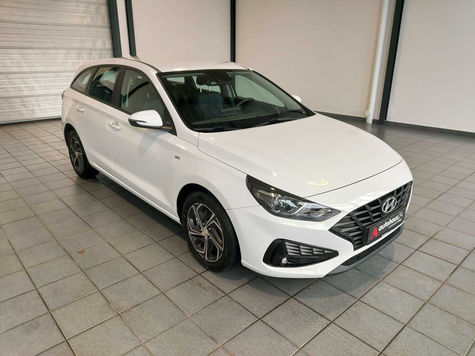 Hyundai i30 Kombi HYUNDAI i30 1.0 T-GDI Hybrid Select Kombi #1