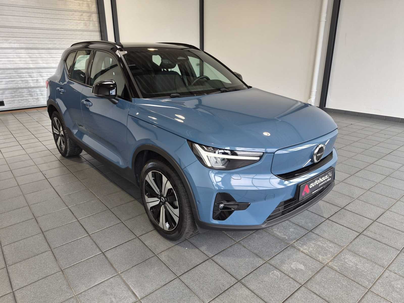 Volvo XC40 SUV / Crossover / Geländewagen VOLVO XC40 Recharge Core Single Motor Sports Utility Vehicle #1