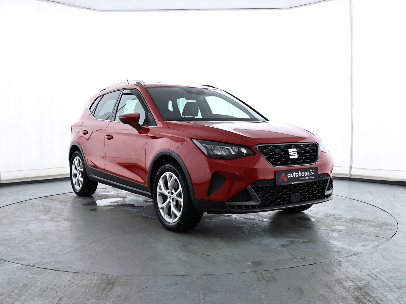 SEAT Arona SUV / Crossover / Geländewagen SEAT Arona 1.0 TSI 81kW FR DSG Sports Utility Vehicle #1