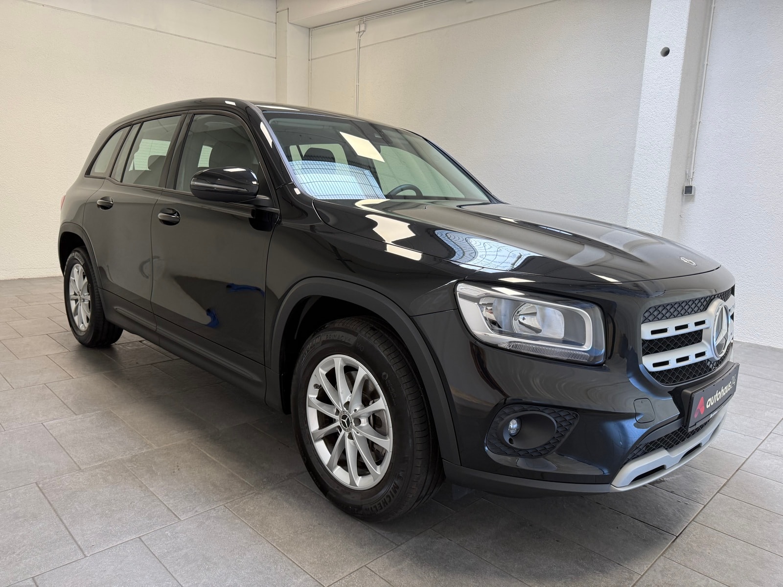 Mercedes-Benz GLB-Klasse SUV / Crossover / Geländewagen MERCEDES GLB GLB 200 d DCT Sports Utility Vehicle #1