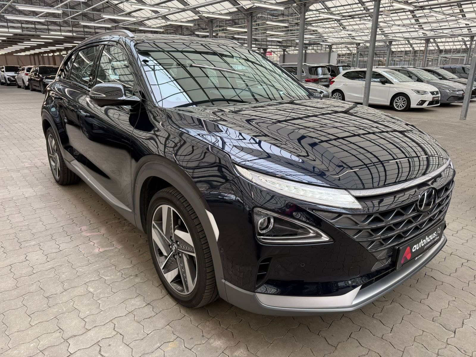 Hyundai Nexo SUV / Crossover / Geländewagen HYUNDAI Nexo Fuel Cell Sports Utility Vehicle #1