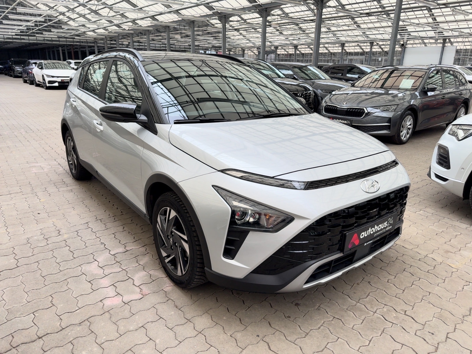 Hyundai Bayon SUV / Crossover / Geländewagen HYUNDAI Bayon 1.0 T-GDI Trend Sports Utility Vehicle #1