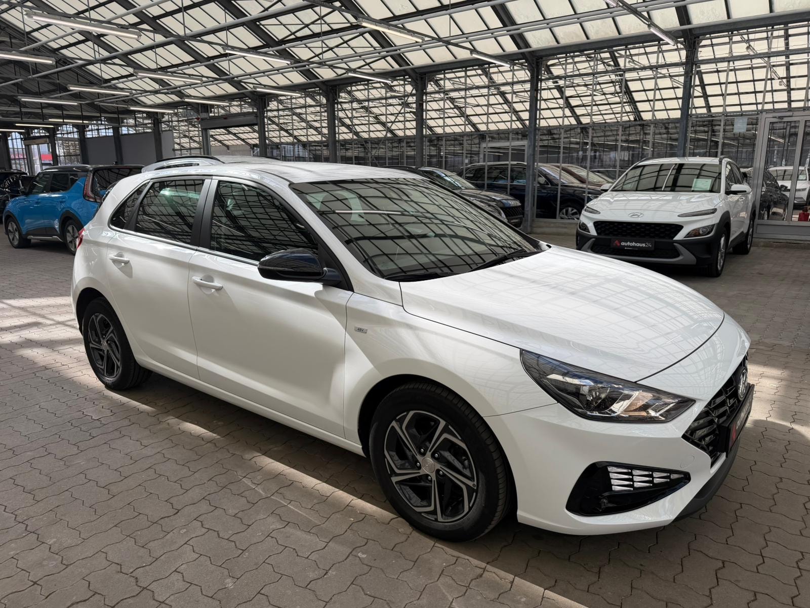 Hyundai i30 Limousine HYUNDAI i30 1.5 T-GDI Hybrid EDITION 30 Schräghecklimousine #1