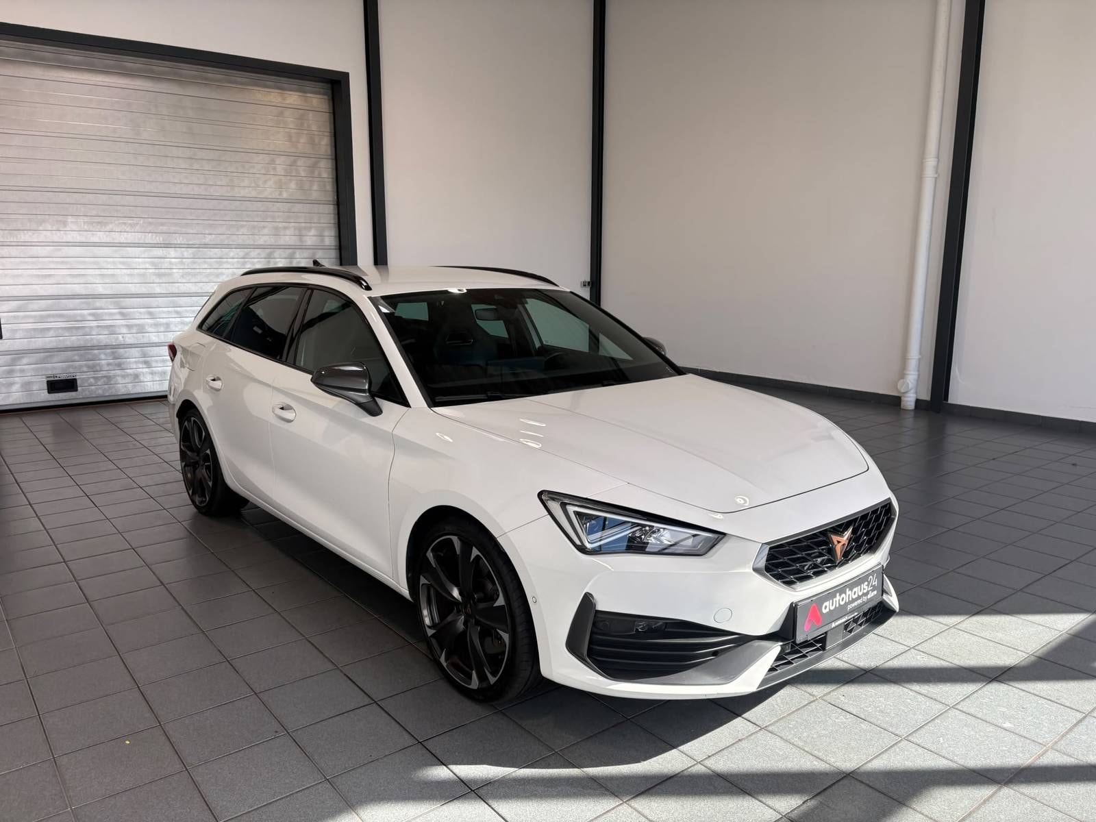 CUPRA Leon Kombi CUPRA Leon 1.4 e-HYBRID 180kW VZ DSG Sportstourer Kombi #1