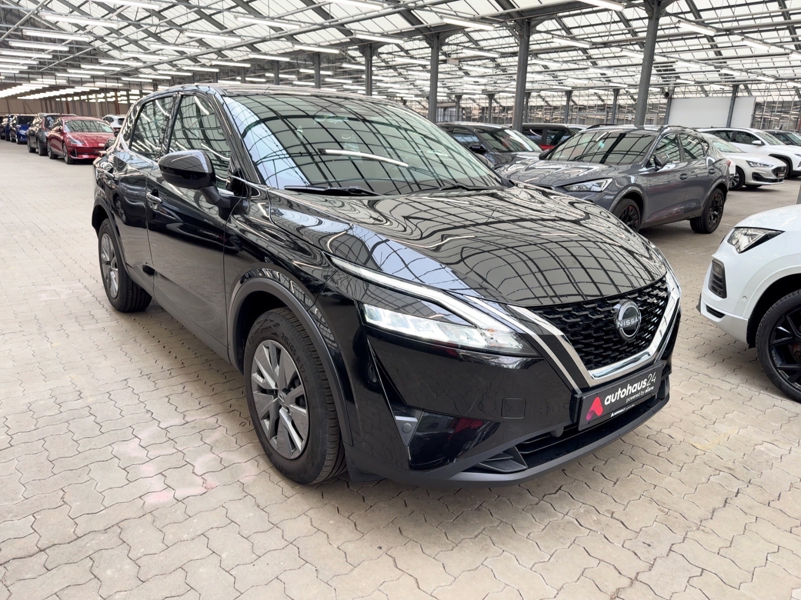 Nissan Qashqai SUV / Crossover / Geländewagen NISSAN Qashqai 1.3 DIG-T MHEV 140PS Visia Crossover #1