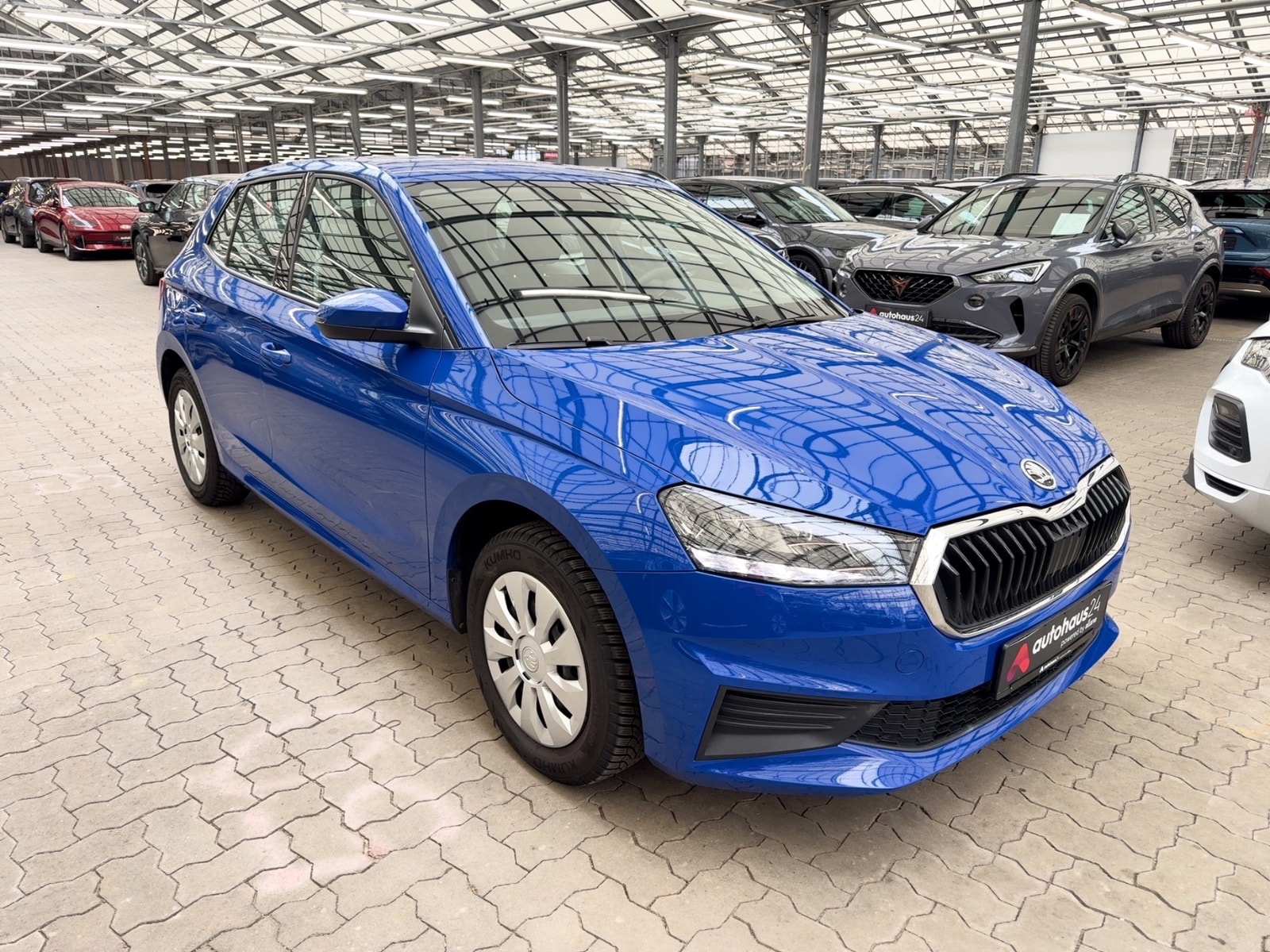 ŠKODA Fabia Limousine SKODA Fabia 1.0l MPI 59kW ACTIVE Schräghecklimousine #1