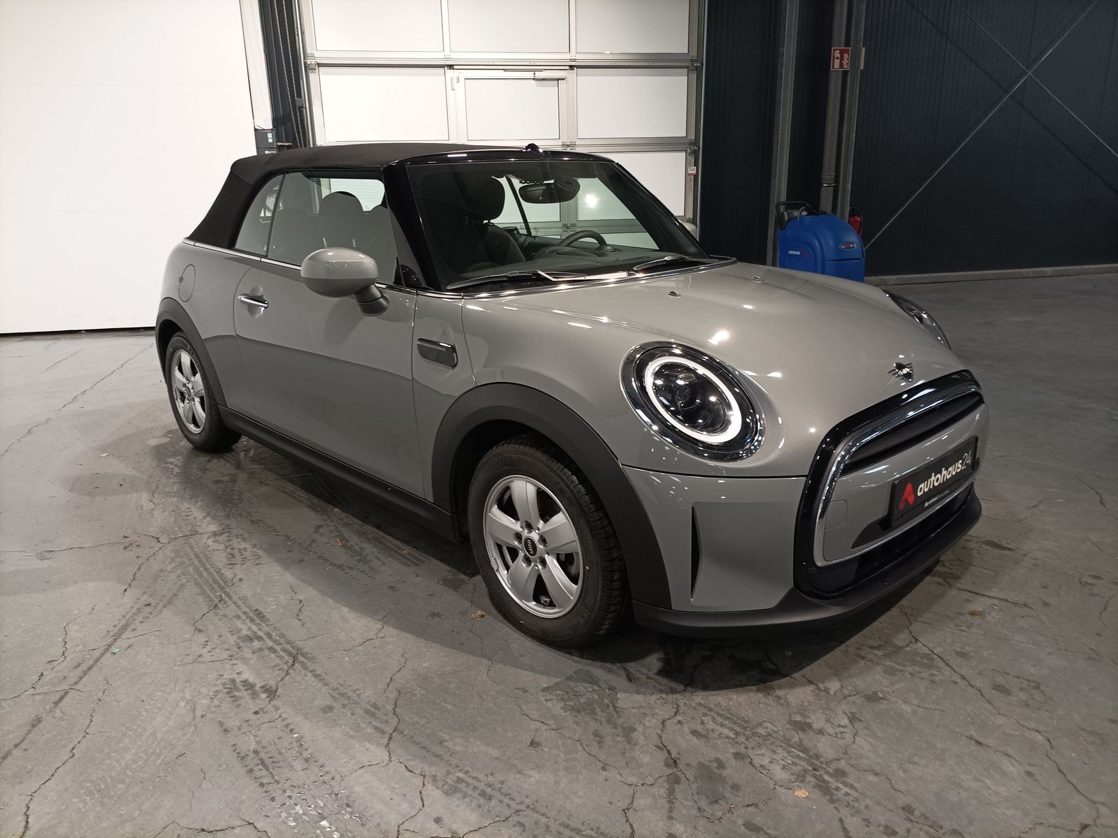 MINI Cabrio Cabrio / Roadster MINI MINI Cooper Cabrio Essential Trim Steptronic Cabriolet #1