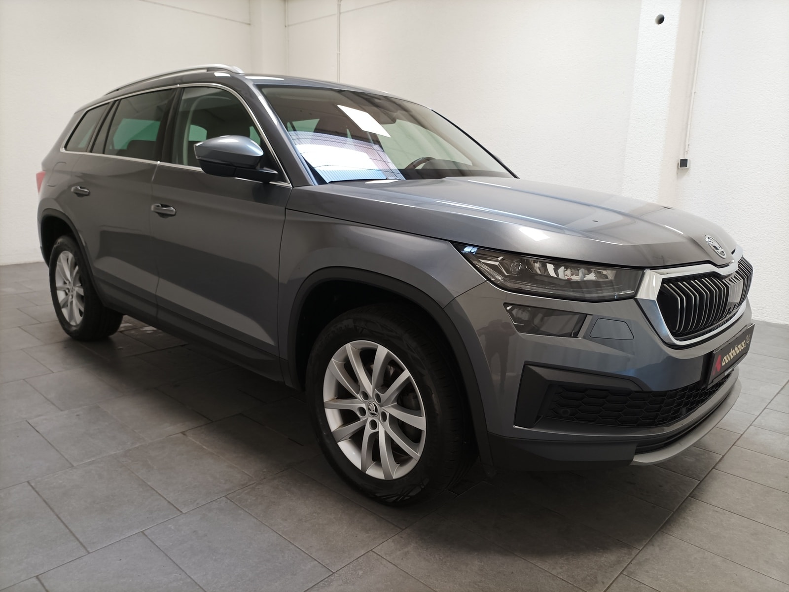 ŠKODA Kodiaq SUV / Crossover / Geländewagen SKODA Kodiaq 2.0 TDI SCR DSG 4x4 STYLE Sports Utility Vehicle #1