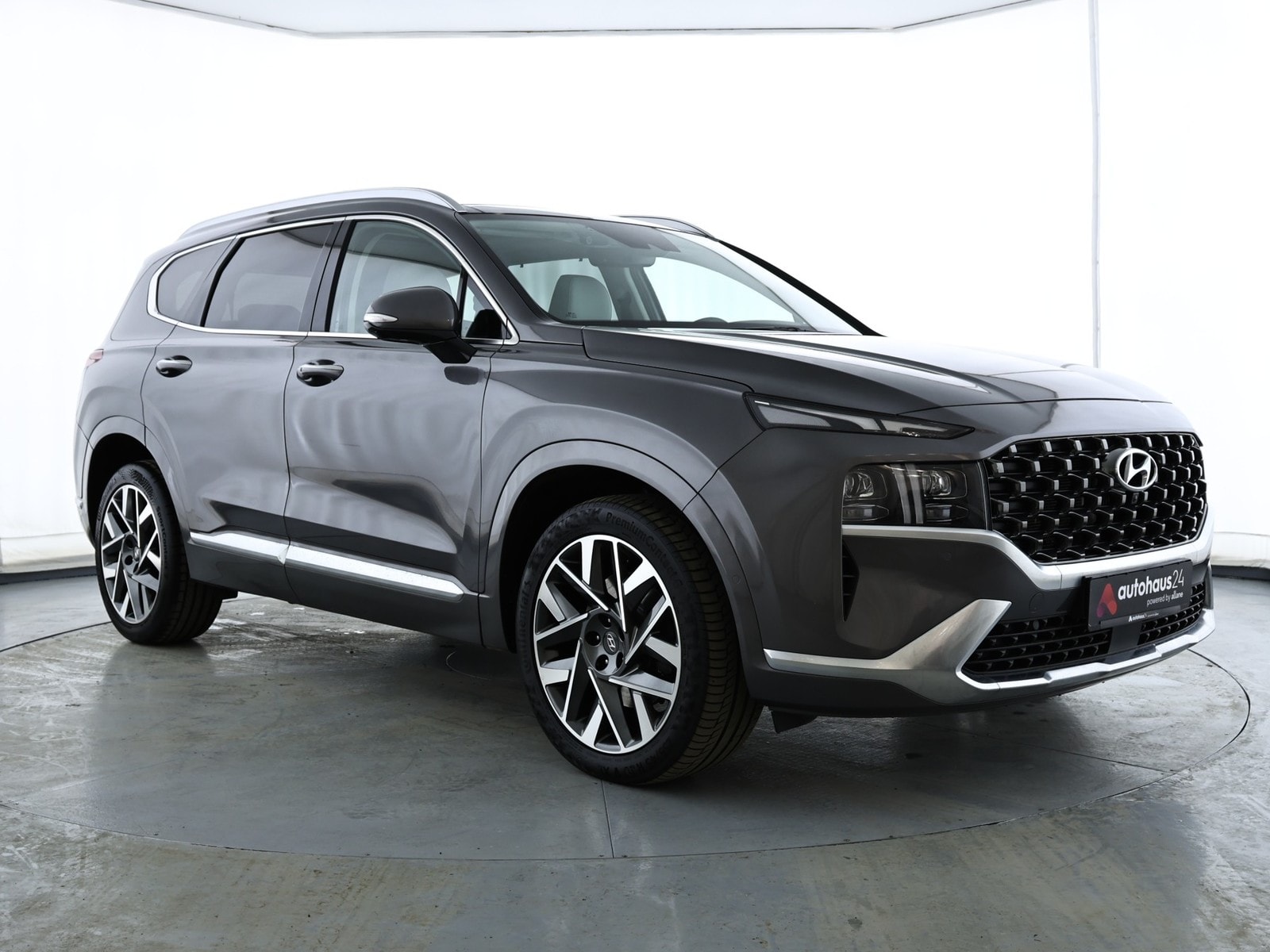 Hyundai Santa Fe SUV / Crossover / Geländewagen HYUNDAI Santa Fe 2.2 CRDi Signature 2WD DCT Sports Utility Vehicle #1