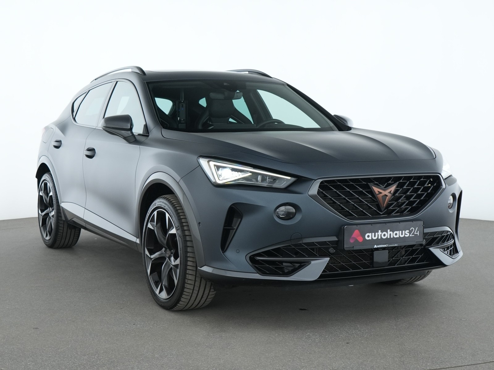 CUPRA Formentor SUV / Crossover / Geländewagen CUPRA Formentor 2.0 TSI 228kW VZ 4Drive DSG Sports Utility Vehicle #1