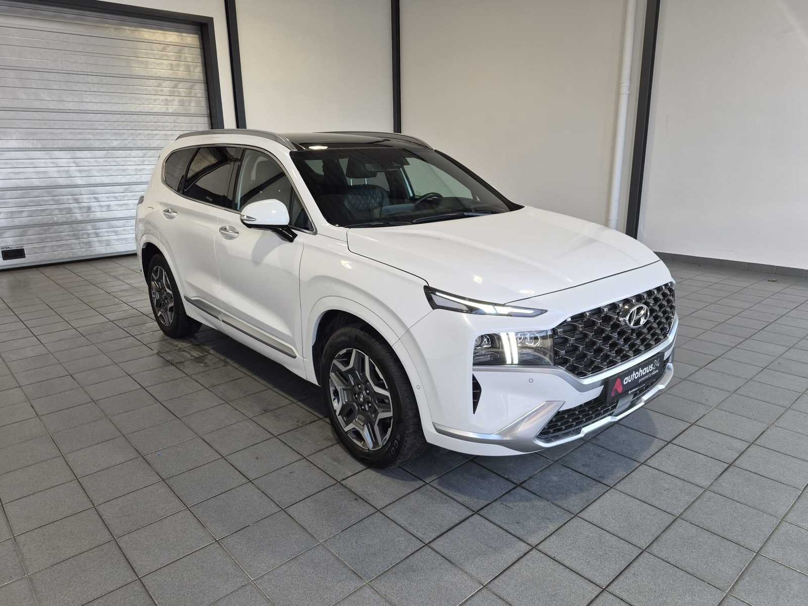 Hyundai Santa Fe SUV / Crossover / Geländewagen HYUNDAI Santa Fe 1.6 T-GDI Plug-in Hybrid 4WD Auto Sports Utility Vehicle #1