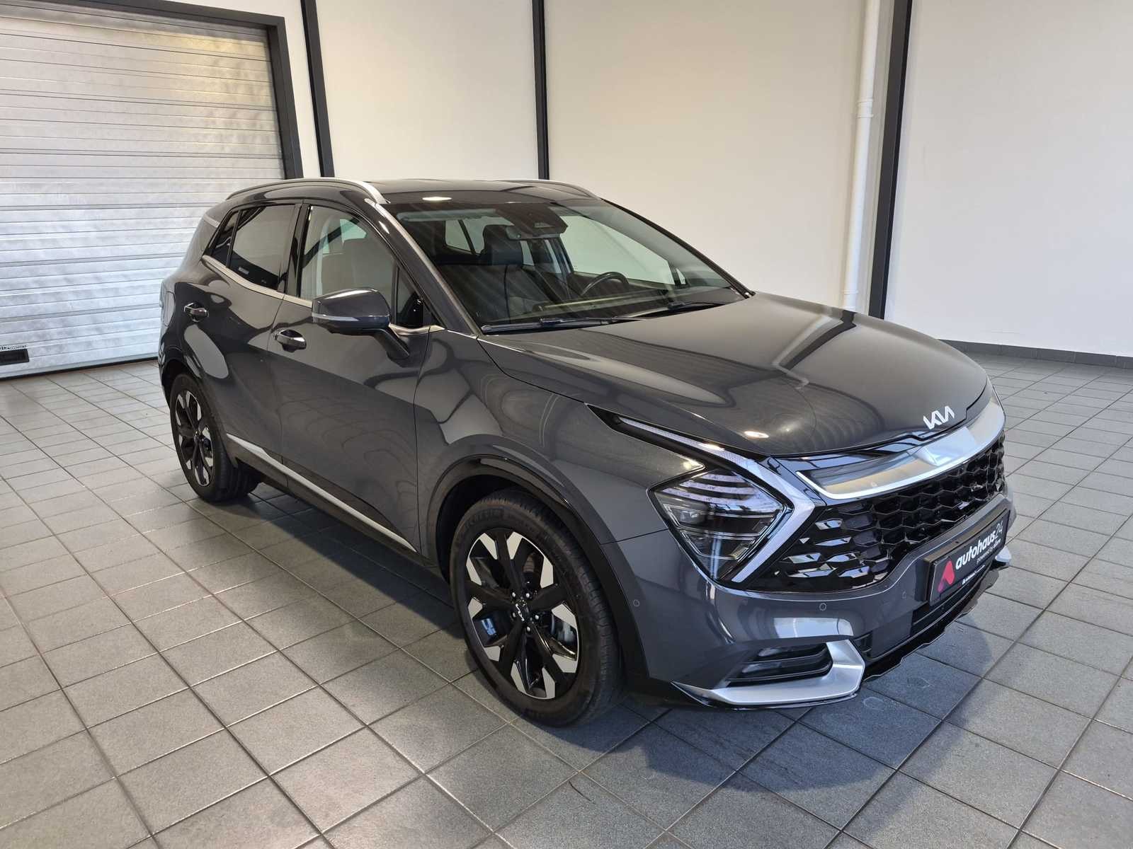 Kia Sportage SUV / Crossover / Geländewagen KIA Sportage 1.6 T-GDI Plug-in Hybrid Auto 4WD Sports Utility Vehicle #1