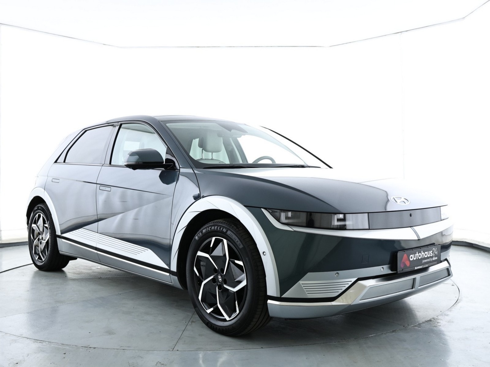 Hyundai IONIQ 5 Limousine HYUNDAI IONIQ 5 77,4 kWh Heckantrieb Sports Utility Vehicle #1