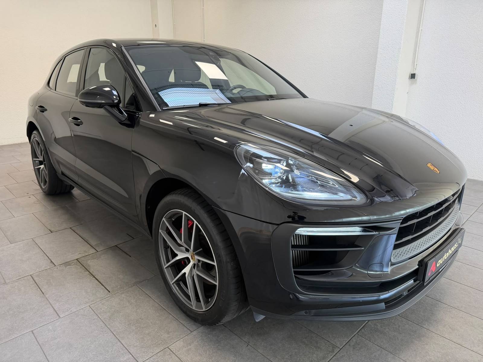 Porsche Macan SUV / Crossover / Geländewagen PORSCHE Macan S Sports Utility Vehicle #1