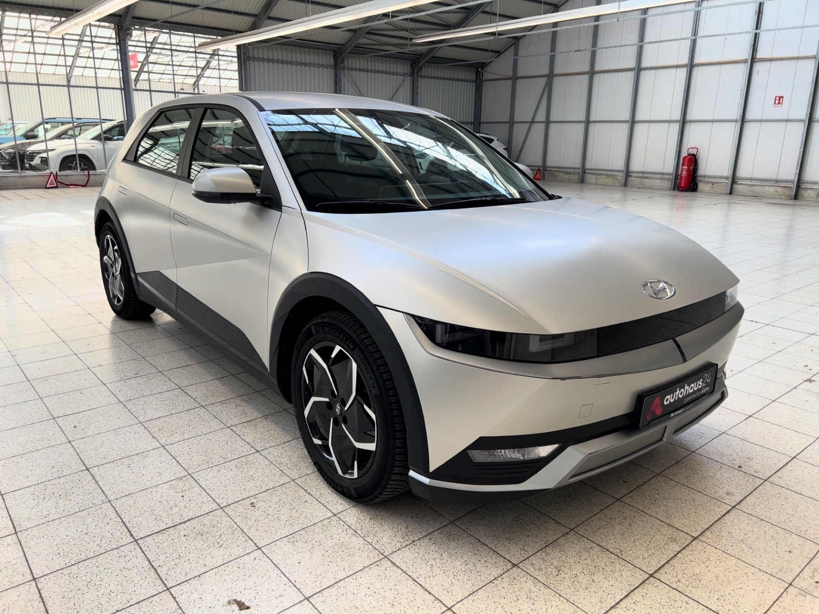 Hyundai IONIQ 5 Limousine HYUNDAI IONIQ 5 58 kWh Heckantrieb Sports Utility Vehicle #1