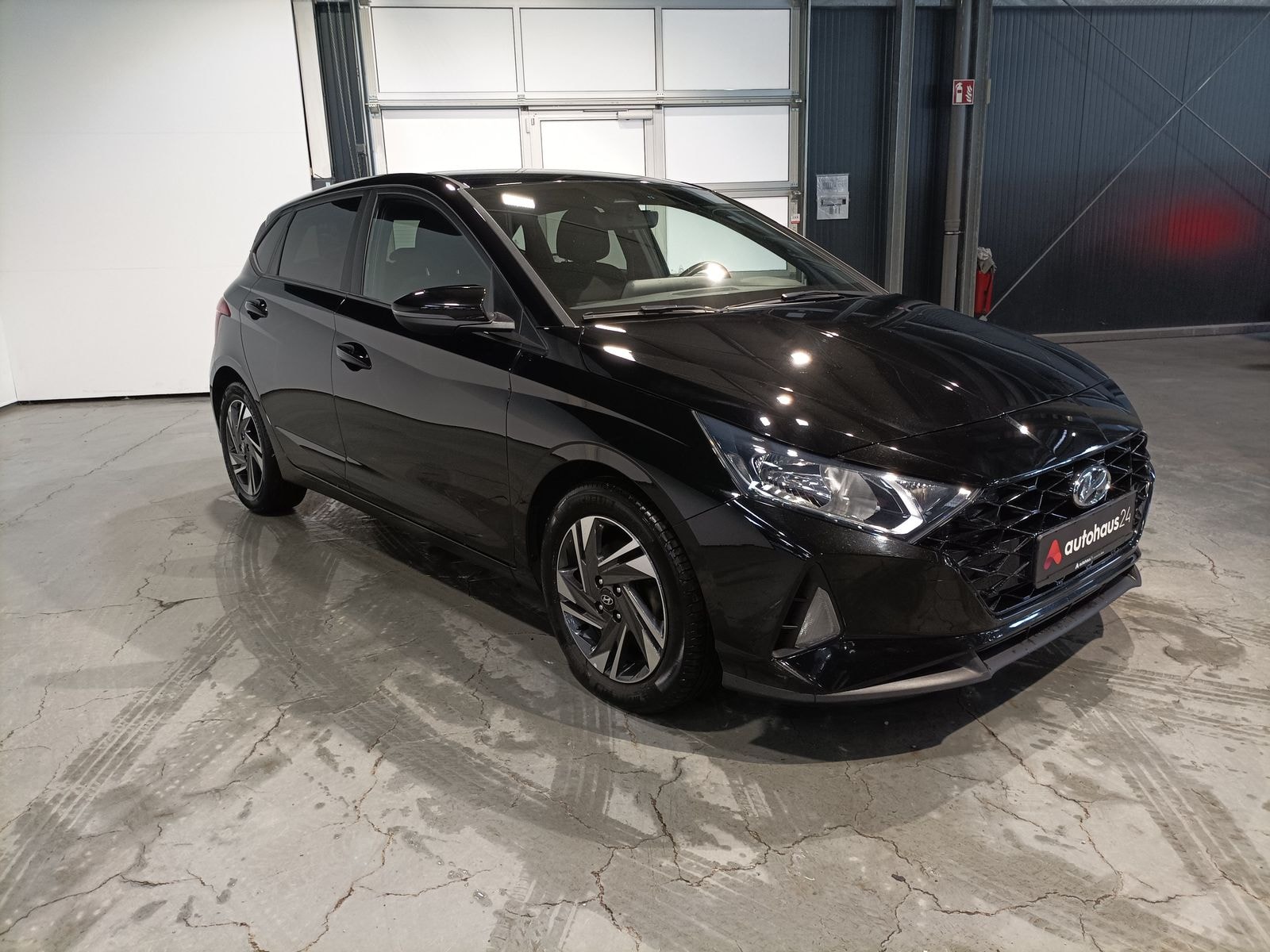 Hyundai i20 Schräghecklimousine HYUNDAI i20 1.0 T-GDI 74kW Connect & Go Schräghecklimousine #1