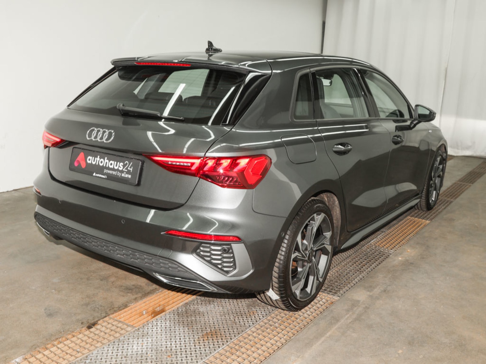 Audi A3 Limousine A3 35 2.0 TDI Sportback S line #4