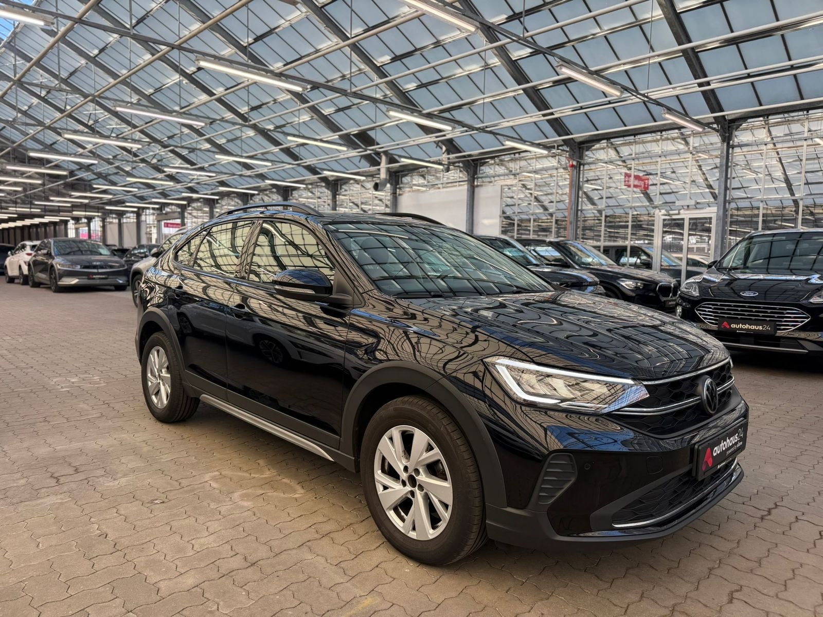 Volkswagen Taigo SUV / Crossover / Geländewagen VOLKSWAGEN Taigo 1.0 TSI OPF Life Sports Utility Vehicle #1