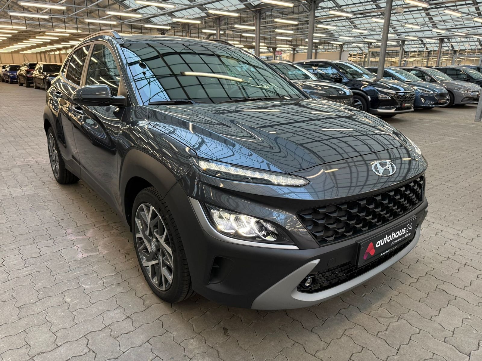 Hyundai Kona SUV / Crossover / Geländewagen HYUNDAI Kona 1.6 GDi Hybrid Edition 30+ DCT Sports Utility Vehicle #1