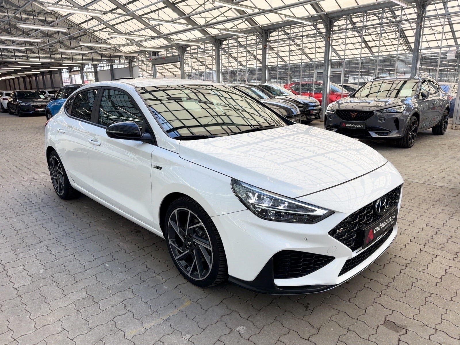 Hyundai i30 Limousine HYUNDAI i30 1.5 T-GDI Hybrid N Line DCT Fastback Schräghecklimousine #1