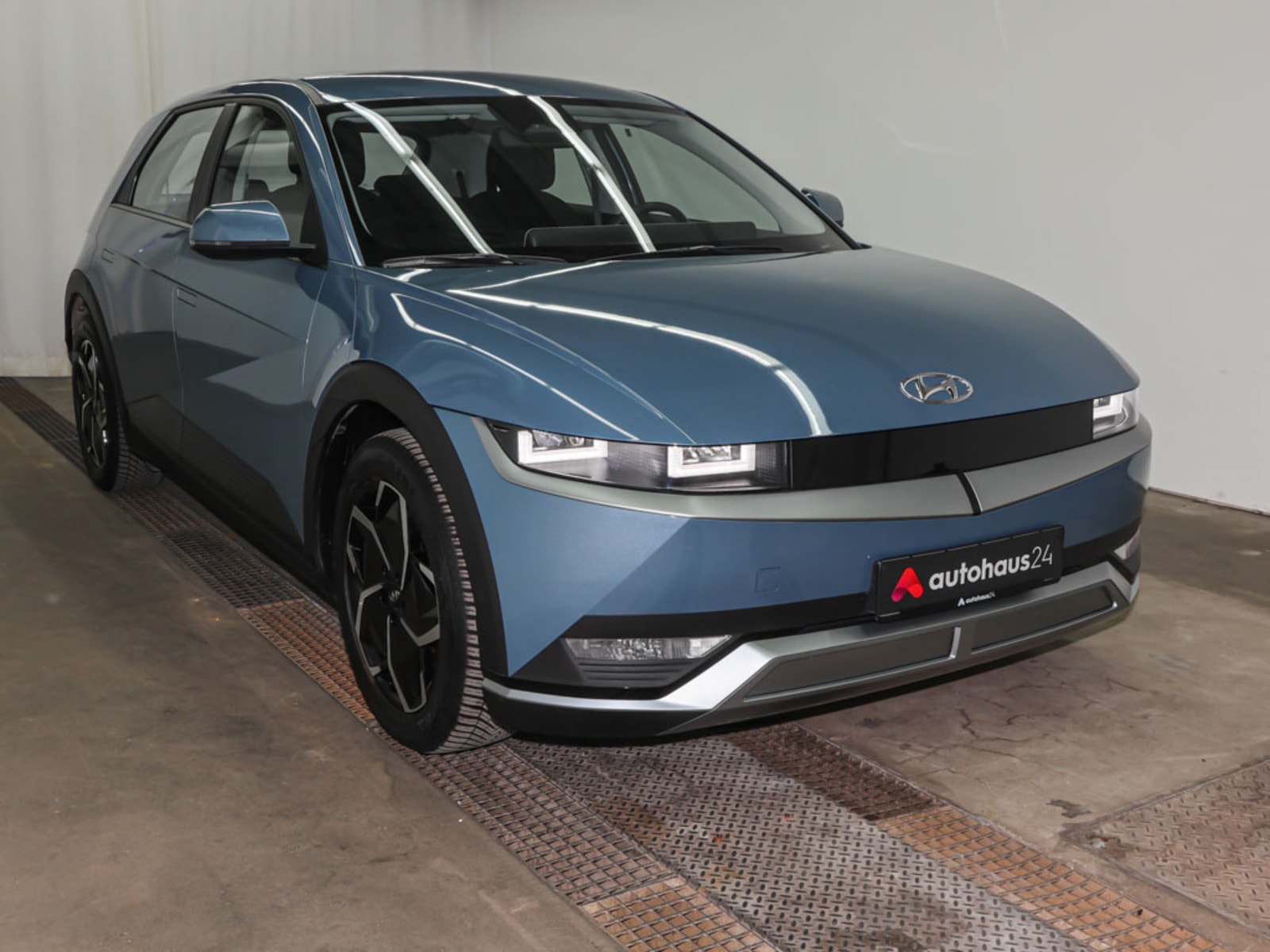 Hyundai IONIQ 5 Limousine HYUNDAI IONIQ 5 58 kWh Heckantrieb Sports Utility Vehicle #1