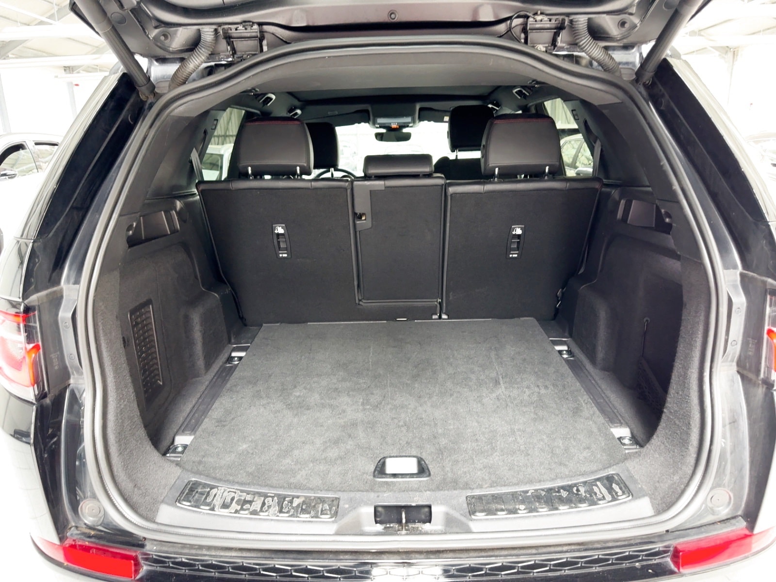 Land Rover Discovery Sport SUV Discovery Sport 1,5 P300e Hybrid SE Hybrid AWD (EU #6
