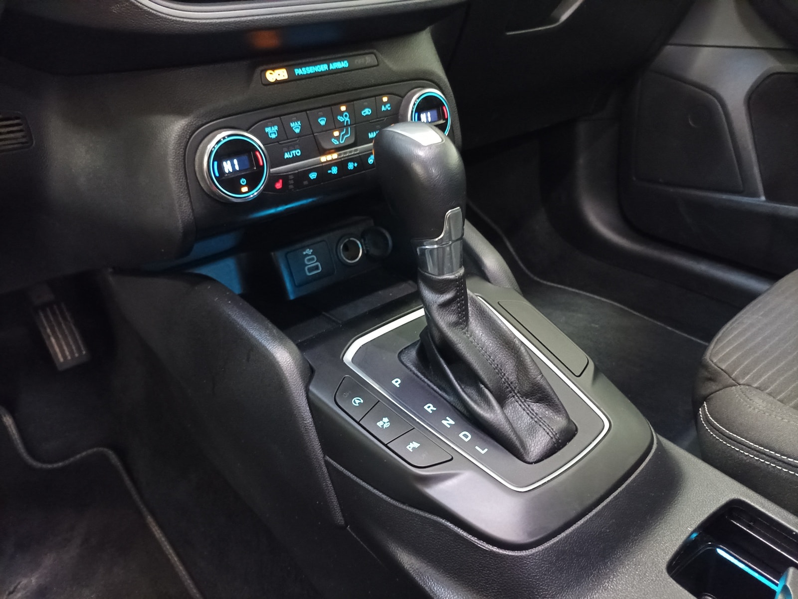 Ford Focus Kombi Focus 1.0 EcoBoost Mild-Hybrid Titanium S/S (EURO #12