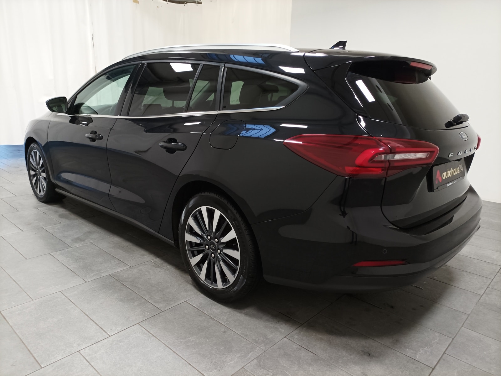 Ford Focus Kombi Focus 1.0 EcoBoost Mild-Hybrid Titanium S/S (EURO #4