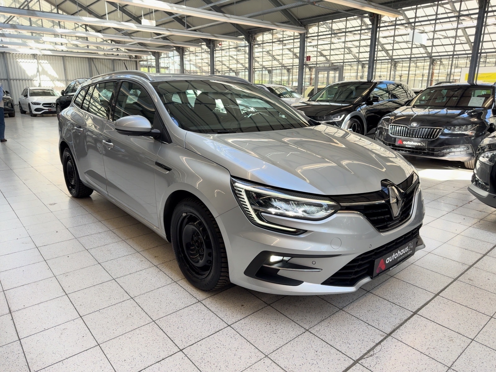 Renault Mégane Kombi RENAULT Mégane BLUE dCi 115 EDC Equilibre Grandtour Kombi #1