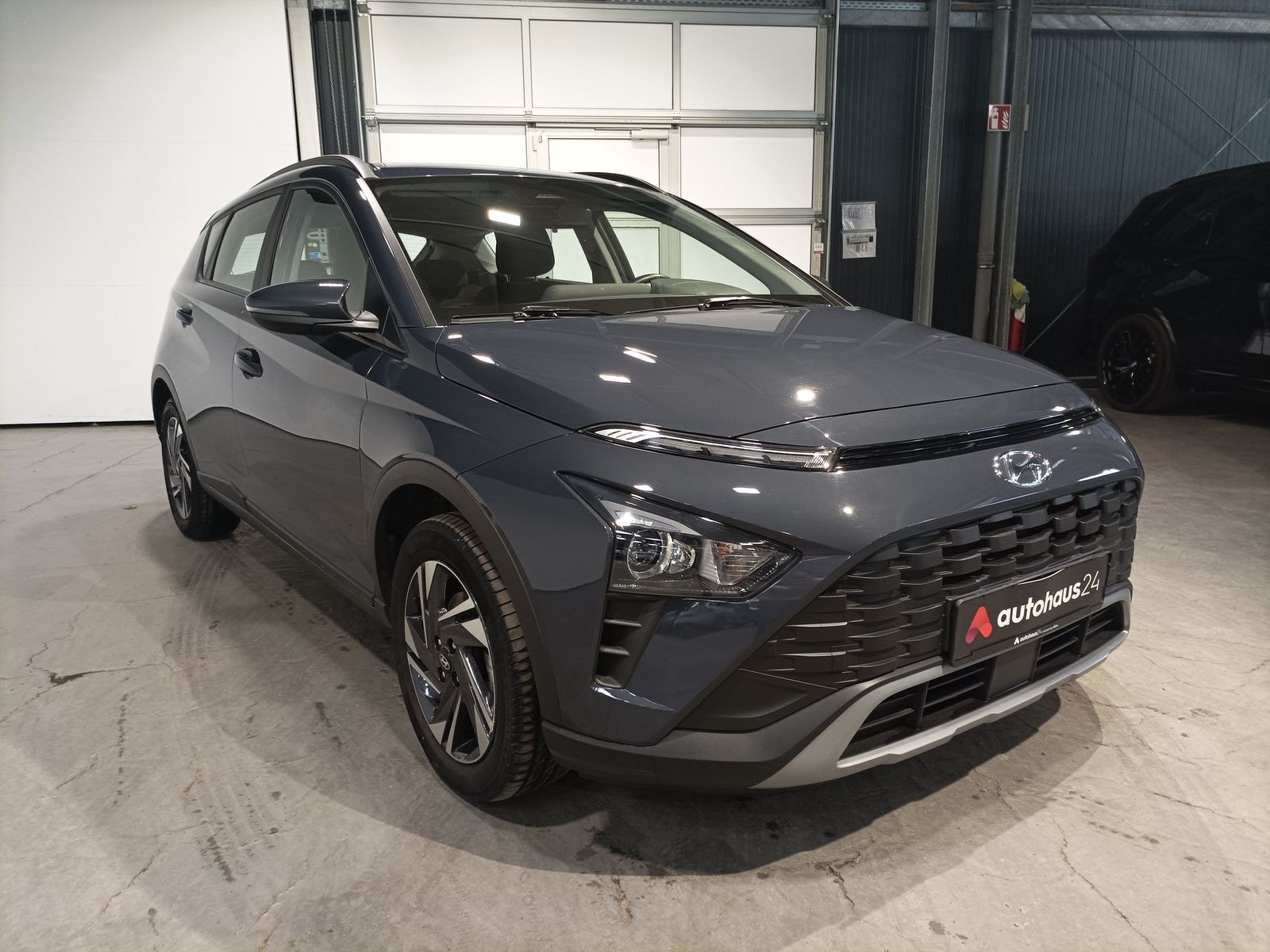 Hyundai Bayon SUV / Crossover / Geländewagen HYUNDAI Bayon 1.2 Select Sports Utility Vehicle #1
