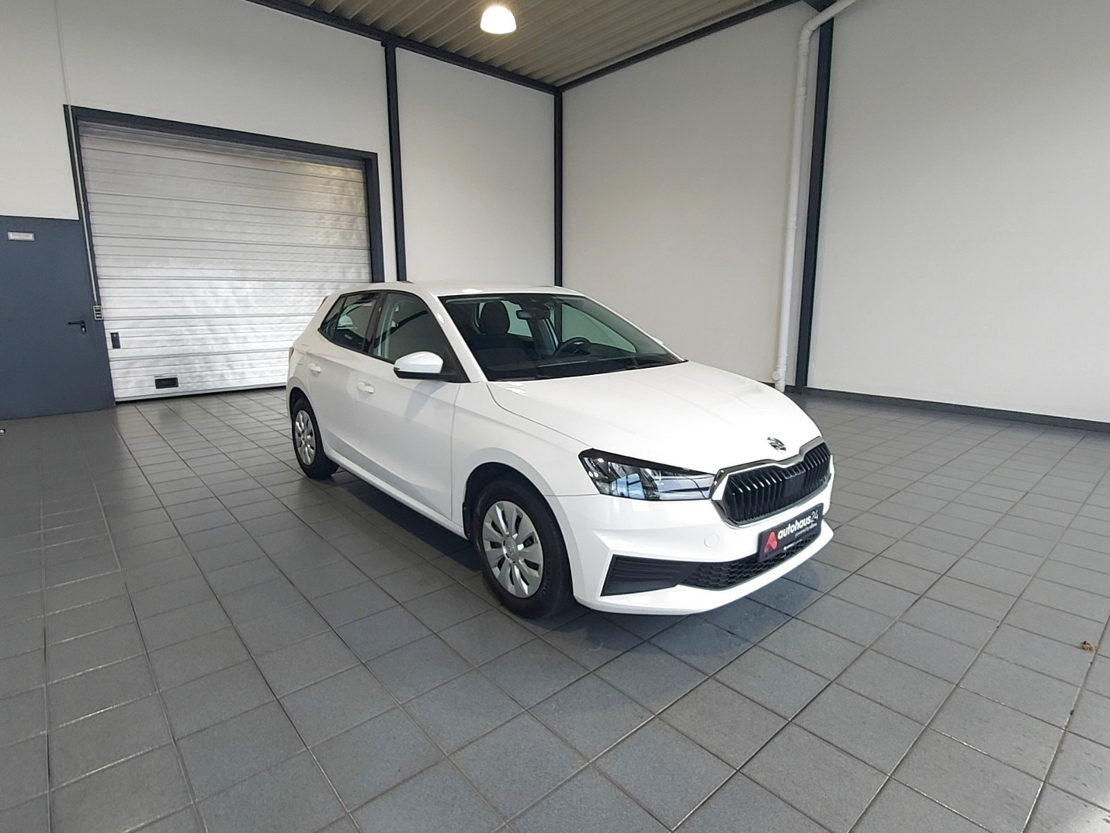 ŠKODA Fabia Limousine SKODA Fabia 1.0l MPI 48kW ACTIVE Schräghecklimousine #1