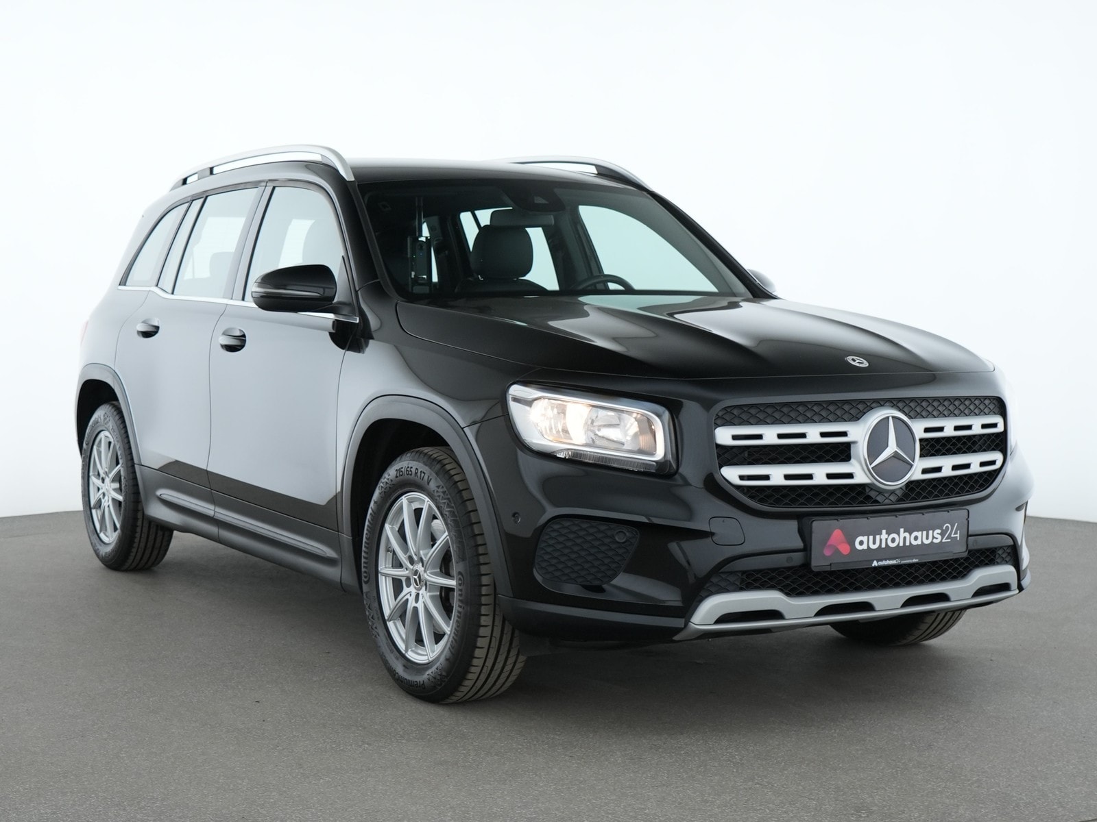 Mercedes-Benz GLB-Klasse SUV / Crossover / Geländewagen MERCEDES GLB GLB 180 d DCT Sports Utility Vehicle #1