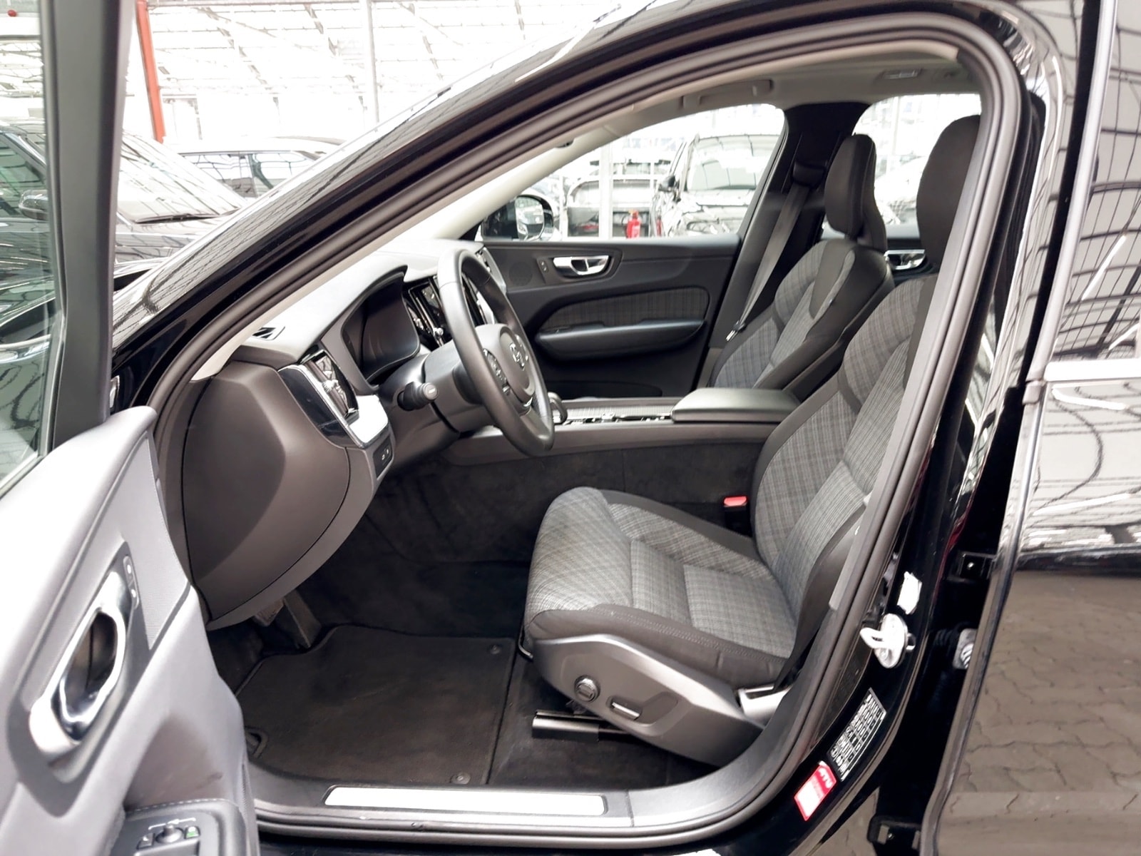 Volvo XC60 SUV XC 60 T6 AWD Inscription Expr. Plug-In (EURO 6d) #8