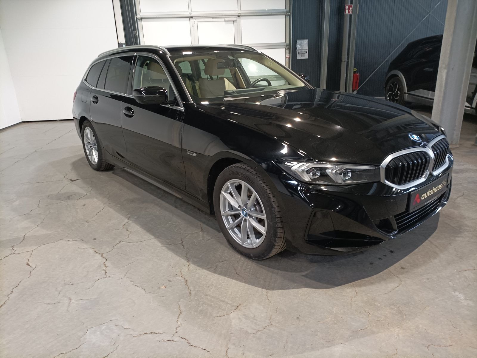 BMW 3er-Reihe Kombi BMW 3er-Reihe 320e Touring Auto Kombi #1