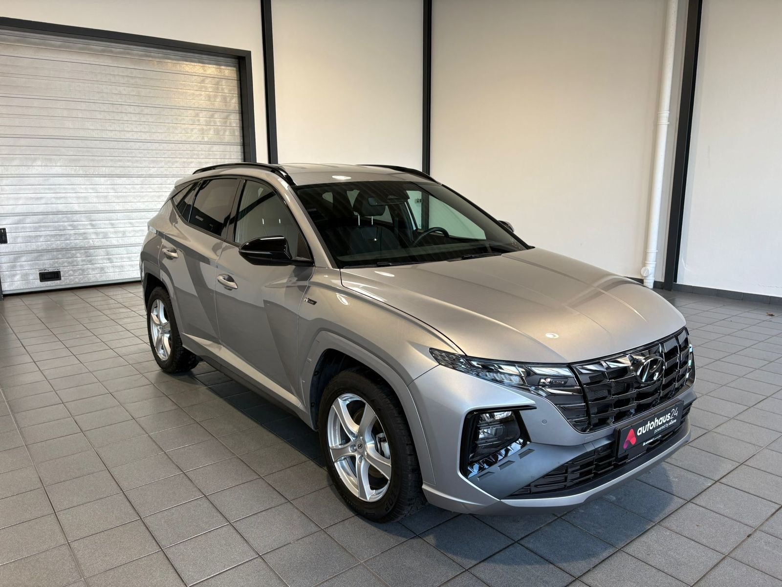 Hyundai Tucson SUV / Crossover / Geländewagen HYUNDAI Tucson 1.6 T-GDI 169kW Hybrid N Line Auto Sports Utility Vehicle #1