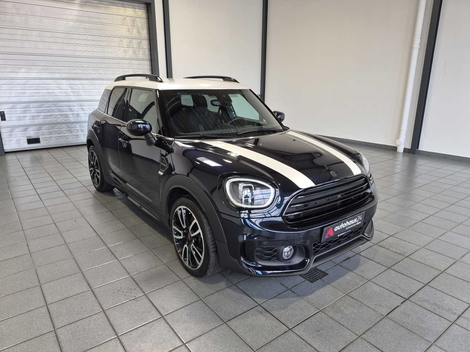 MINI Countryman SUV / Crossover / Geländewagen MINI Countryman Cooper John Cooper Works Trim AT Schräghecklimousine #1