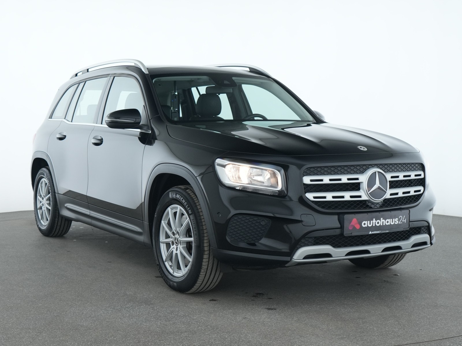 Mercedes-Benz GLB-Klasse SUV / Crossover / Geländewagen MERCEDES GLB GLB 200 d DCT Sports Utility Vehicle #1