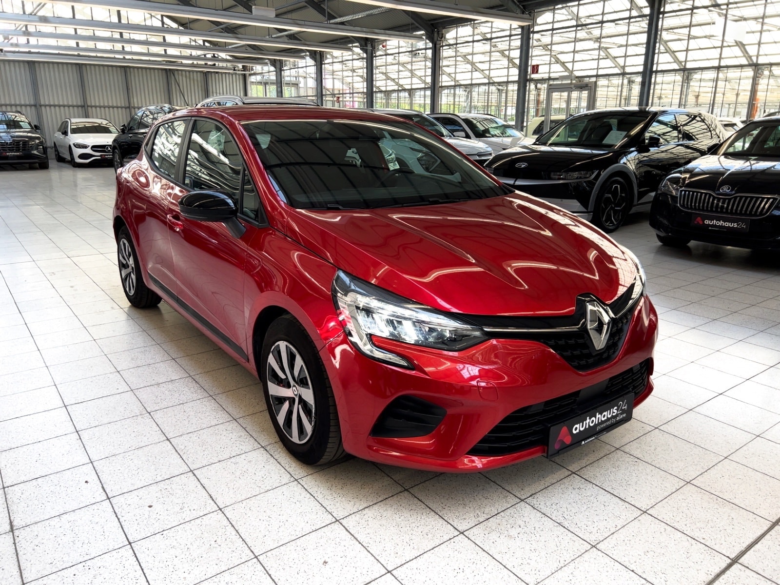 Renault Clio Limousine RENAULT Clio TCe 90 Equilibre Schräghecklimousine #1