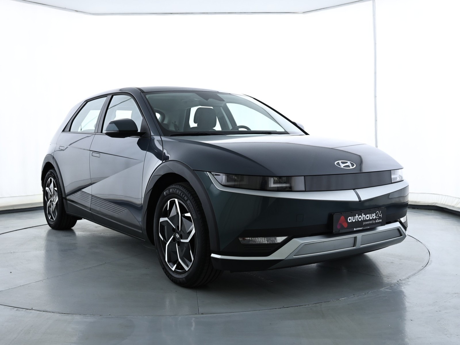 Hyundai IONIQ 5 Limousine HYUNDAI IONIQ 5 58 kWh Heckantrieb Sports Utility Vehicle #1